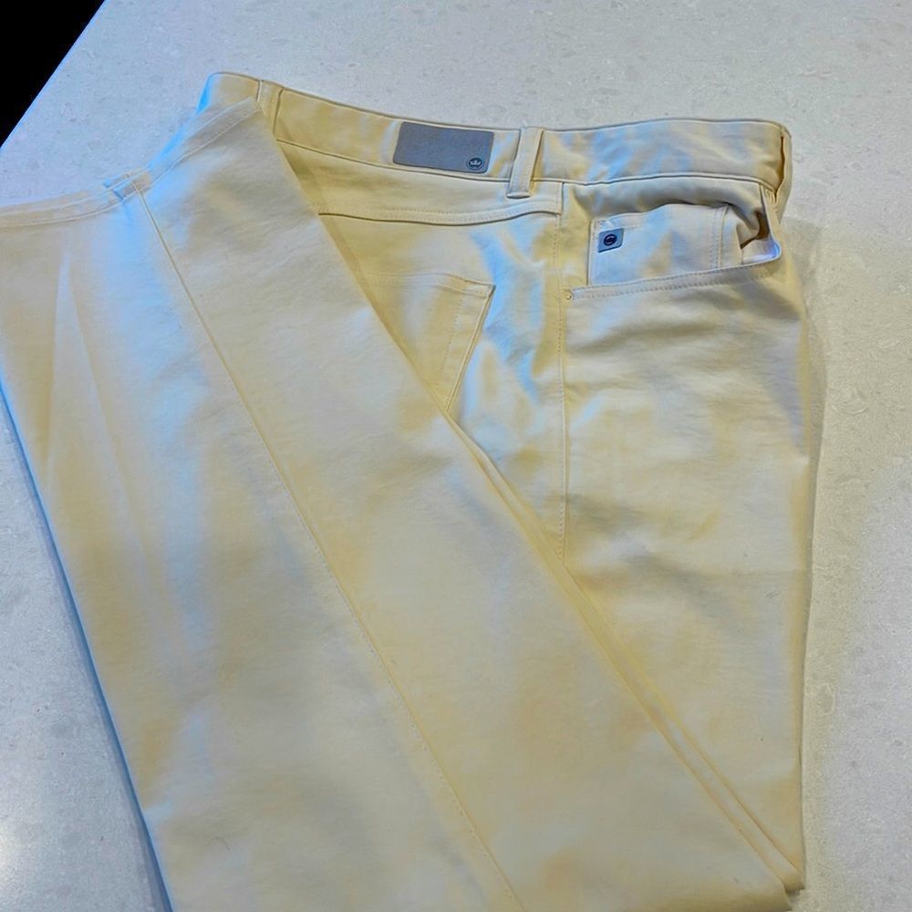 Peter Millar men’s golf pants size 33/30 few  light dirt spots see pictures.